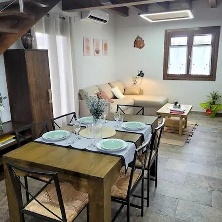 El Pajar De La Plaza 度假居 *